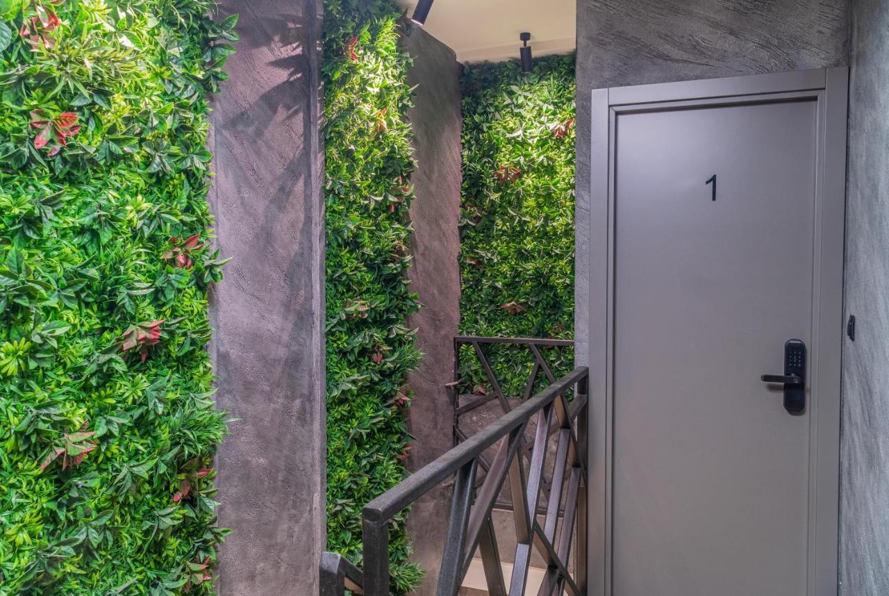 9 Nine - Luxury Apartments & Suites Belgrado Buitenkant foto