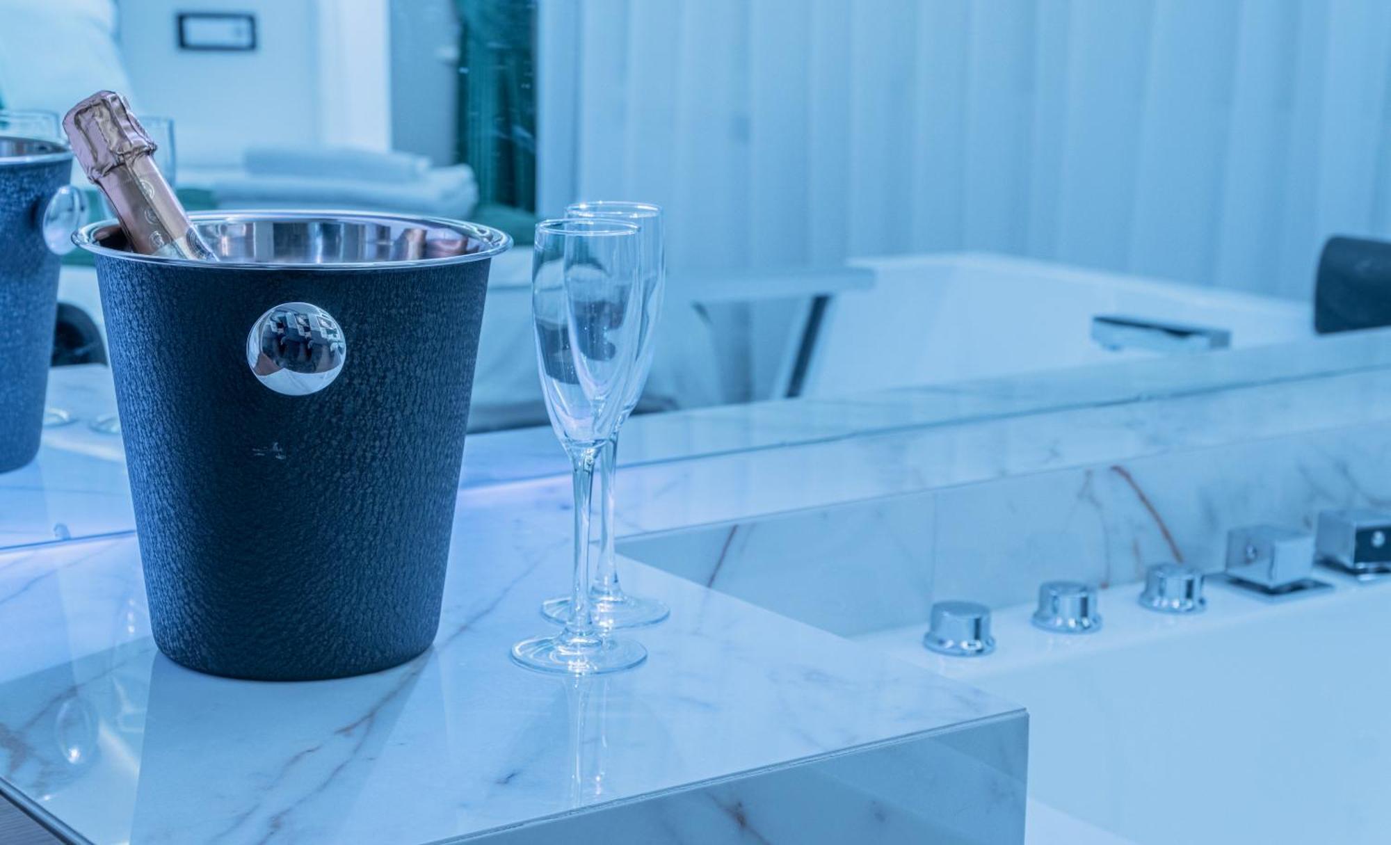 9 Nine - Luxury Apartments & Suites Belgrado Buitenkant foto