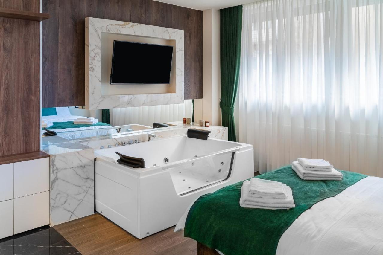 9 Nine - Luxury Apartments & Suites Belgrado Buitenkant foto
